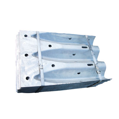Forma personalizada del extremo de la barandilla de protección del puente de viga W galvanizado para mejorar la seguridad vial