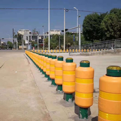 Q235 Q345 Material EVA Seguridad vial Barrera rodante antirrumpida para la protección del tráfico