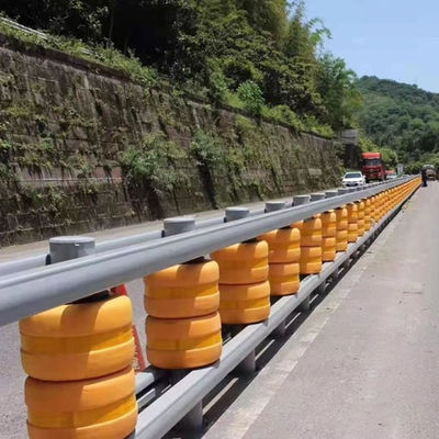 Barrera de rodillos galvanizados de protección de carreteras de acero anti-accidentes de seguridad vial