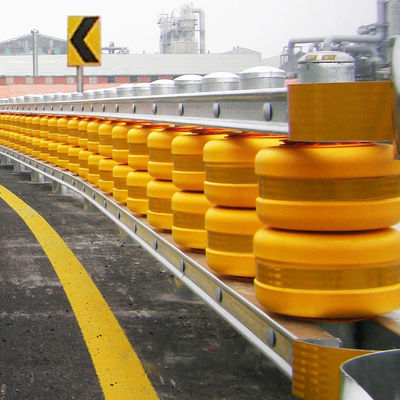 Barrera de rodillos galvanizados de protección de carreteras de acero anti-accidentes de seguridad vial
