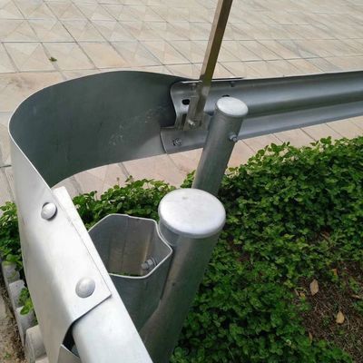 Post redondo revestido con polvo galvanizado de alta durabilidad para barreras de choque de barandillas de carretera