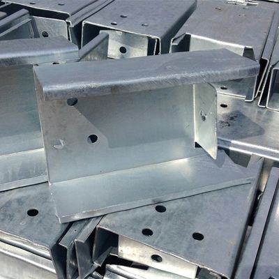 Barrera de choque de barandillas de carretera Bloque galvanizado en caliente con recubrimiento anticorrosión
