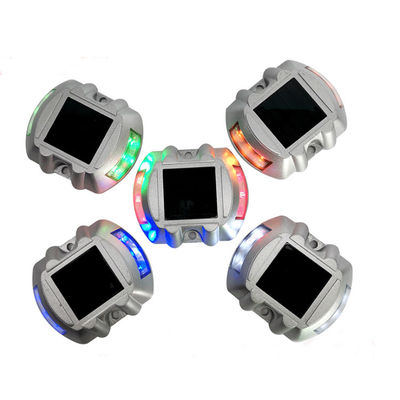 G105 Led Strobe Solar Road Round Stud La adición perfecta a la seguridad del tráfico Cone de la carretera