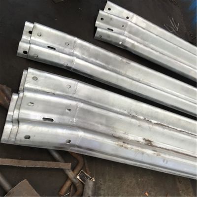Seguridad vial tren de guardia galvanizado con extremo curvado con certificado ISO9001 2000