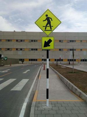 Tamaño personalizado Carteles de seguridad vial Aluminio tablero de señalización Acero para productos