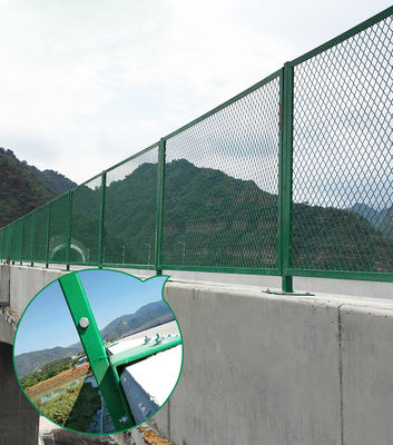 Recinto de alambre de púas galvanizado exterior con diseño doble torcido y bobina de madera