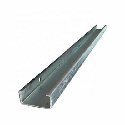 Galvanizado en caliente W Beam Highway Guardrail C Post o U Post con alta durabilidad