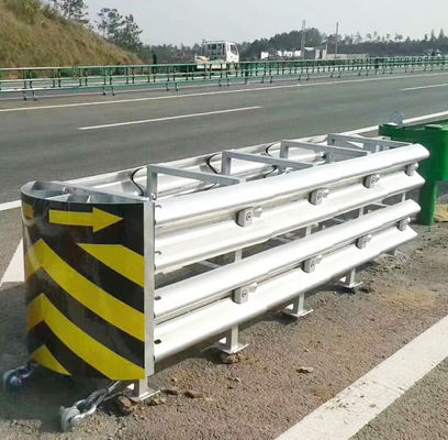Rejillo de protección de la carretera con recubrimiento de polvo galvanizado para el cojín de choque de seguridad vial