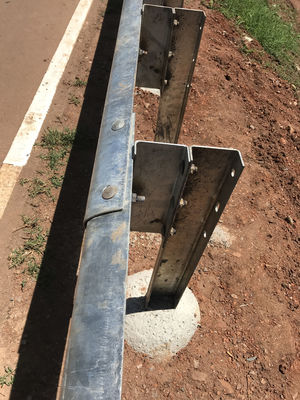 Tecnología barrera de protección de vigas W galvanizadas en frío para la seguridad vial