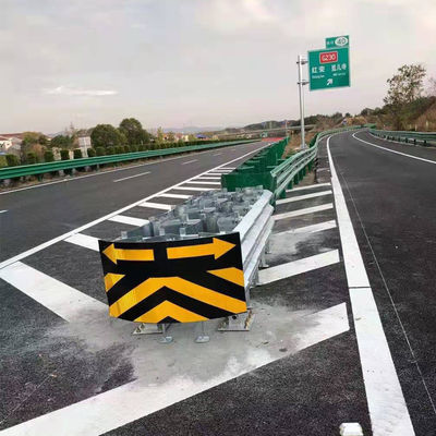 Barrera de acero de cojín de choque con certificación ISO9001 2008 para la seguridad del tráfico