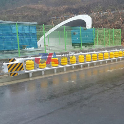 Barrera de seguridad vial revestida de polvo galvanizado con marco y rodillos de acero inoxidable