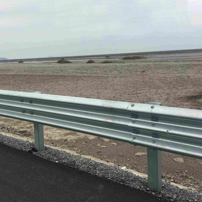 USA AASHTO-M180 Barrera de protección contra choques con tecnología de laminado en frío galvanizado en caliente