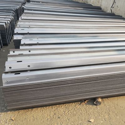 USA AASHTO-M180 Barrera de protección contra choques con tecnología de laminado en frío galvanizado en caliente