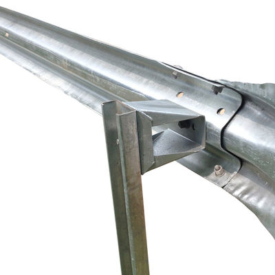 ISO9001 2008 Certificado de tres ondas de acero vigas de protección para la resistencia a los impactos en la carretera