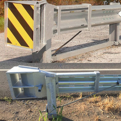 Barrera recta de seguridad vial Galvanizado viga W y viga de tres para barandillas de carretera