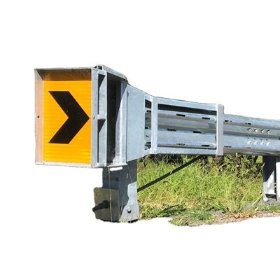 Barrera de tránsito utilizado Guard RailSKT350 termina de la carretera Guardrail para la protección de la carretera segura