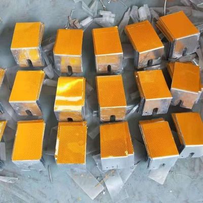 Venta de luz LED montada en barandillas de carretera Rojo Azul Amarillo Blanco Verde para advertencia