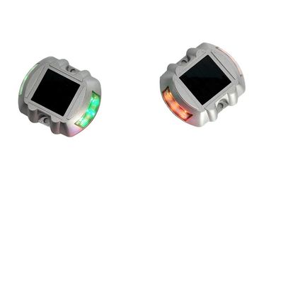 Estribo de carretera solar LED G105 para la seguridad vial en blanco amarillo rojo azul y verde Diseñado