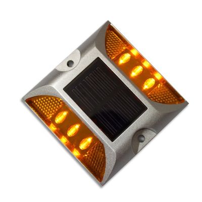 Marcado de la carretera Luz solar intermitente para la seguridad vial en color rojo azul amarillo blanco verde LED