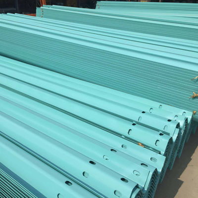 Tecnología galvanizada en caliente y laminada en frío Barrera de prevención de choques de vigilancia de carreteras
