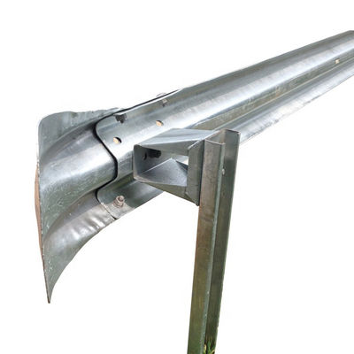 Barrera de choque de acero de viga W galvanizado y sumergido en caliente para la seguridad vial
