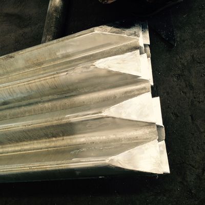 Barandillas rodantes para la seguridad vial de acero galvanizado en caliente W Beam Bridge Guardrail