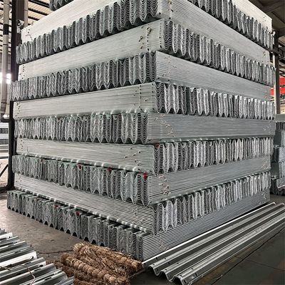 ISO9001 2008 Certificado Galvanizado personalizado de dos olas barandillas de protección para la seguridad del tráfico