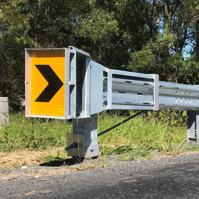 Barrera recta revestida con polvo galvanizado SKT Terminal de extremo de alas Barrera recta