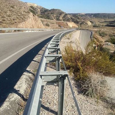 Material de protección de la carretera galvanizado por inmersión en caliente 345