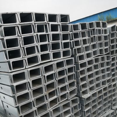 Barrera de choque de acero zinc galvanizado en caliente barrera de protección U espaciador para la seguridad en carretera segura