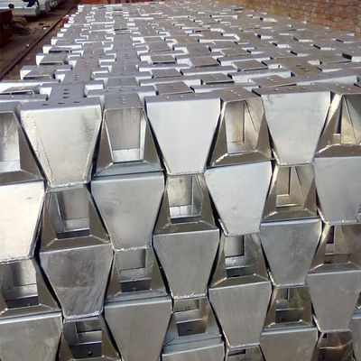 Barrera de tráfico personalizada y barrera de protección de carreteras con bloqueador de caja galvanizado por sumersión en caliente