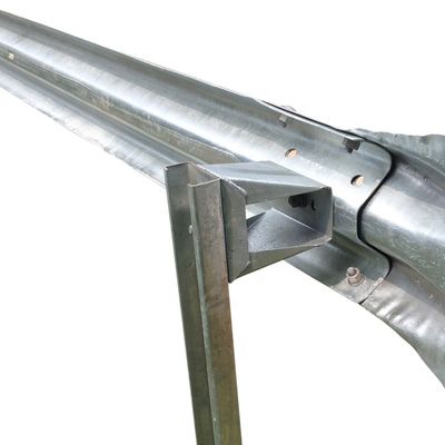 ISO9001 2000 Certificado Hot Dip Galvanized Zinc Steel Highway Guardrail Post y espaciador