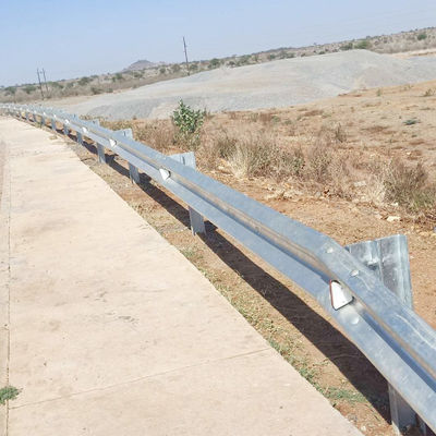 AASHTO M-180 W Barrera de acero galvanizado de viga personalizada para barreras de tráfico en carreteras