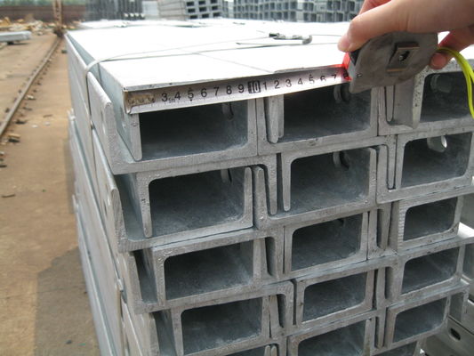 Galvanizado en caliente U espaciador/canal espaciador baranda de protección de la carretera fabricado por chinos