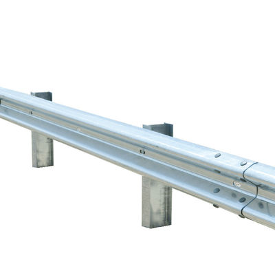 Q235 Q345 Barrera de protección galvanizada contra colisiones Barrera de protección para seguridad al aire libre