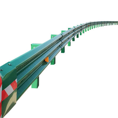 Colour Custom Galvanized Highway Guardrail Puestos de cercas de acero para el estándar AASHTO M-180