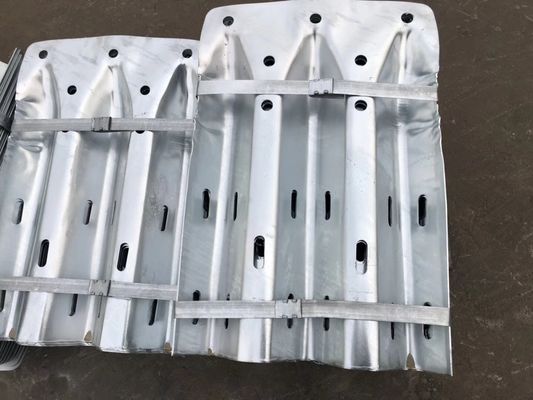 Seguridad exterior Galvanizado W Beam End/Thrie Beam End Terminal End para barandillas de seguridad de carreteras