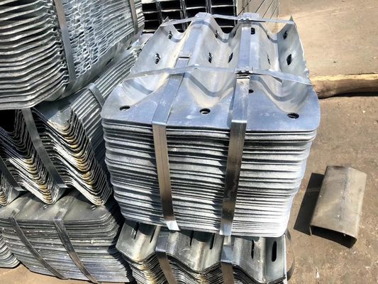 Seguridad exterior Galvanizado W Beam End/Thrie Beam End Terminal End para barandillas de seguridad de carreteras