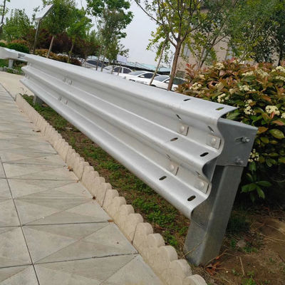 Barrera de tráfico galvanizada Q235 Q345 para vigilancia de carreteras con certificación CE/BV/ISO
