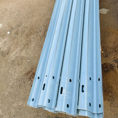 Tecnología galvanizada en caliente y laminada en frío Q235 Q345 Barrera de tráfico de vigilancia de carreteras