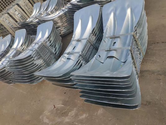 Tamaño personalizado Terminal de cola de pescado Fin de la barandilla de protección de la carretera galvanizado Fin de alas para seguridad al aire libre
