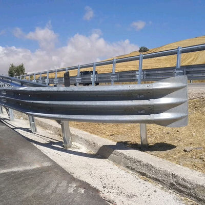 Barrera de tránsito galvanizada de protección de carreteras personalizada para la protección de la seguridad vial