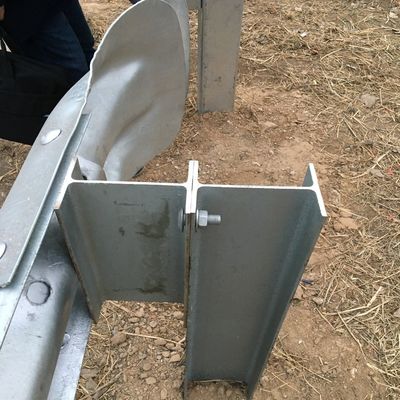ISO9001 2000 Barrera de tráfico certificada H Post para barandillas de protección de carreteras de acero galvanizado