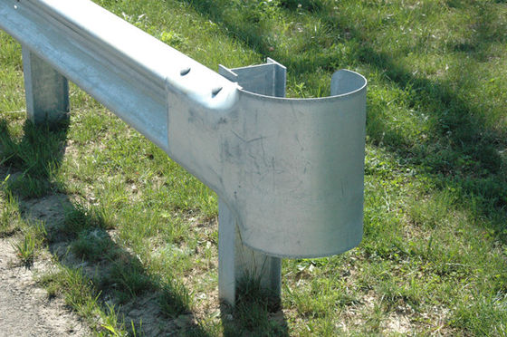 ISO9001 2000 Barrera de tráfico certificada H Post para barandillas de protección de carreteras de acero galvanizado