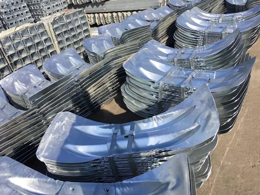 Polvo galvanizado revestido de barandillas de protección de carreteras alas finales para la construcción tamaño personalizado