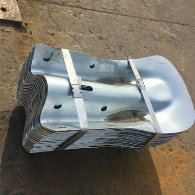 Polvo galvanizado revestido de barandillas de protección de carreteras alas finales para la construcción tamaño personalizado
