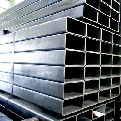 Fenda de metal galvanizado cuadrado de 4x4 fácilmente ensamblada para barandillas de carreteras