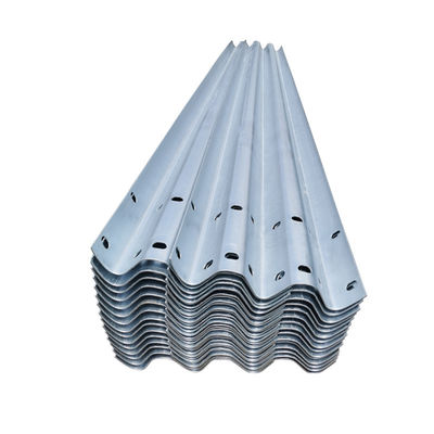 Barreras laterales con recubrimiento de zinc de 550-600 g/m2 y acabado revestido con polvo galvanizado