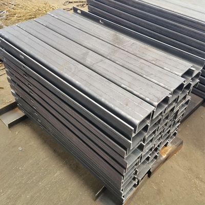 Pista de cercas de acero de tipo U de tipo ISO para barandillas de protección de carreteras laminadas en caliente