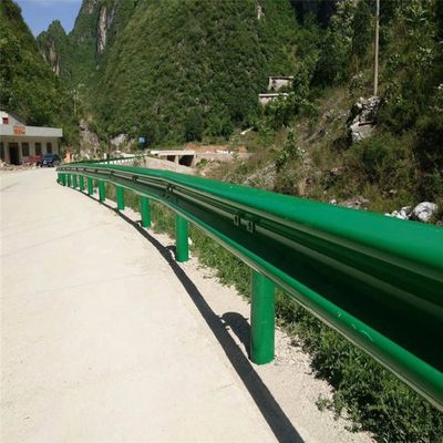 Barrera de control de multitudes de barrera de protección de carreteras de plástico W Beam para los requisitos del cliente